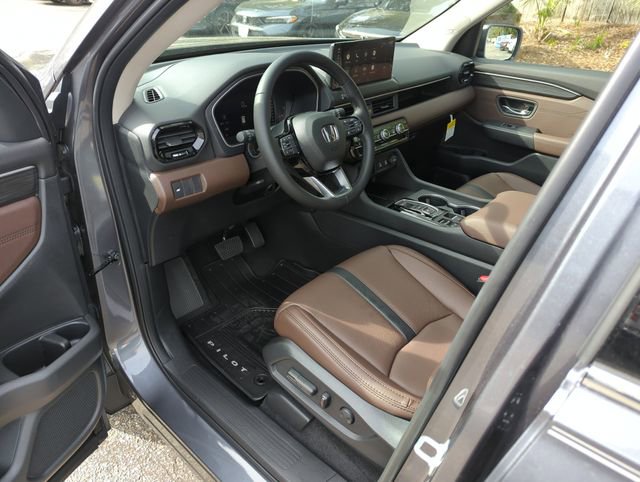 New 2026 Honda Pilot Touring image 10