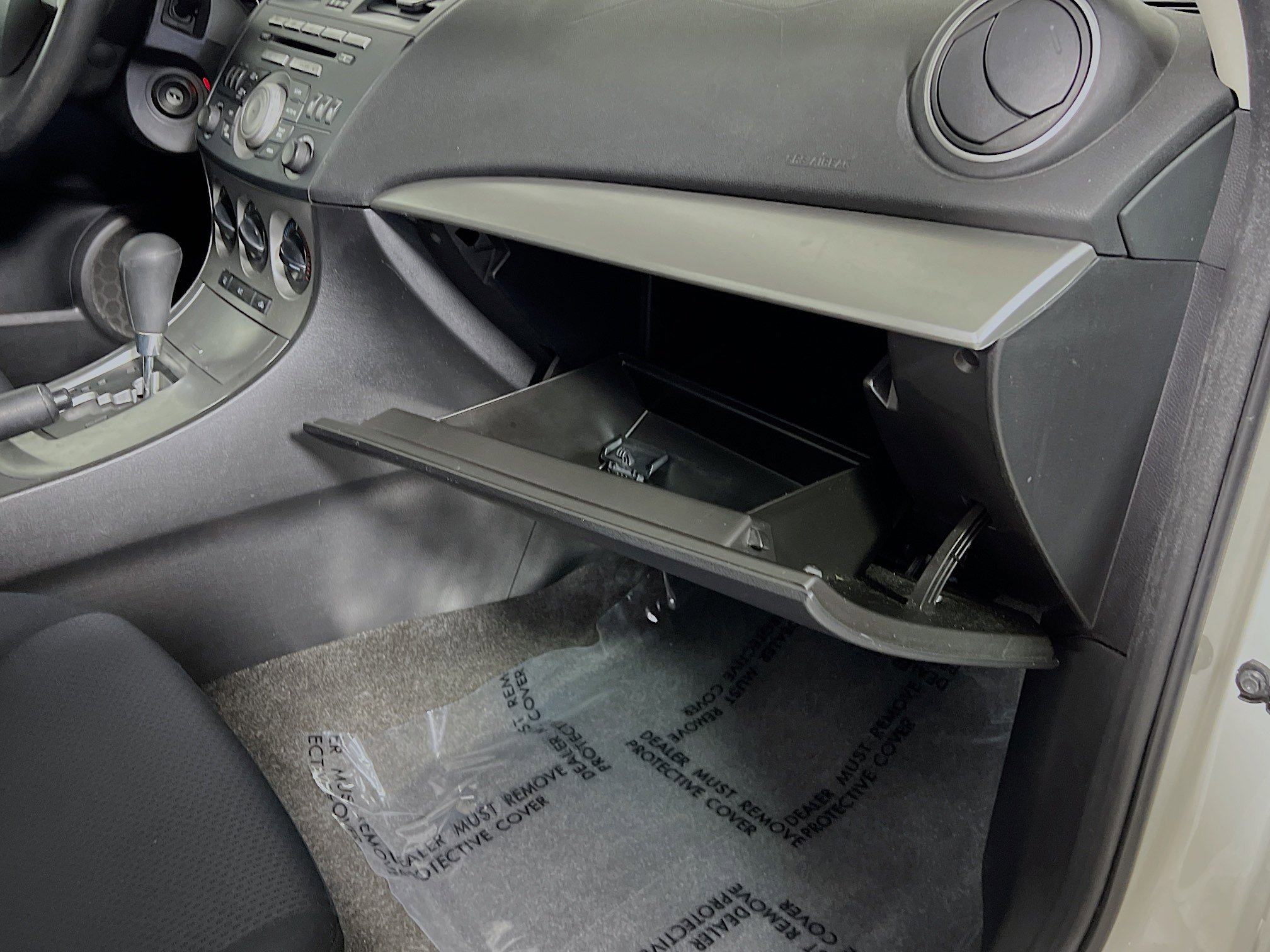 Used 2011 MAZDA MAZDA3 i Touring image 34