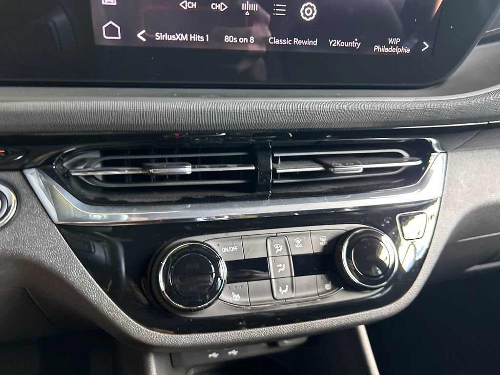 Certified 2026 Buick Envista Sport Touring w/ Convenience I Package FWD image 23