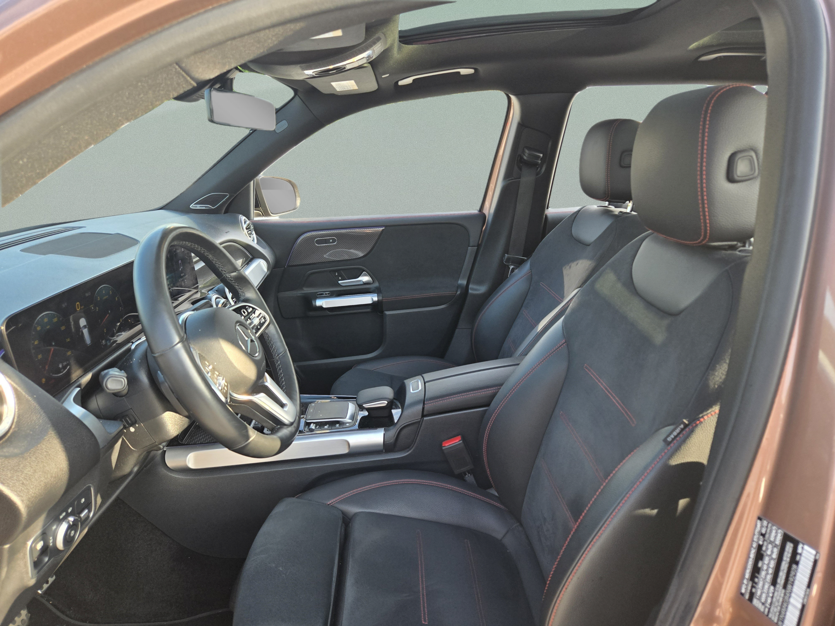 Used 2022 Mercedes-Benz GLB 250 image 14