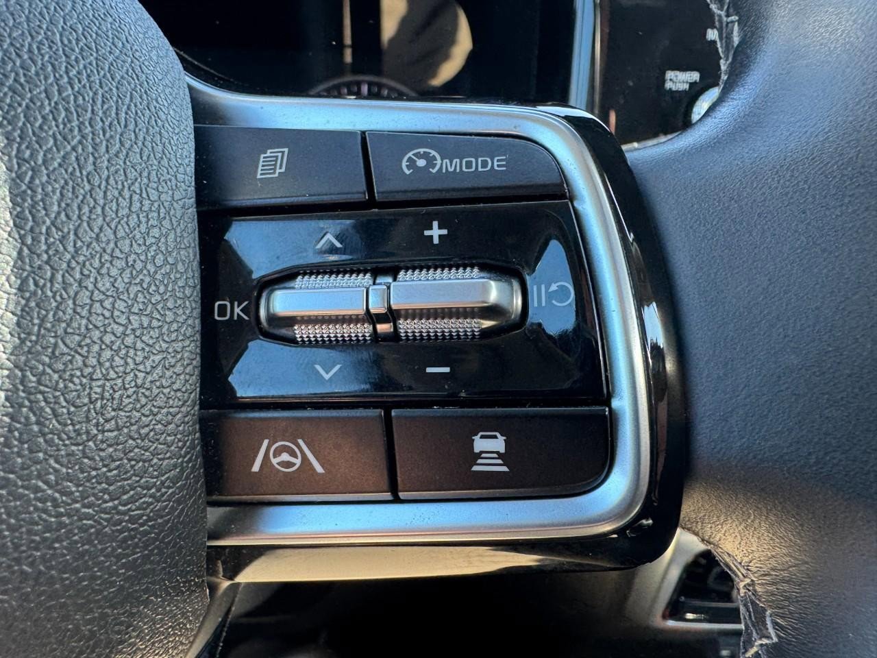 Used 2021 Kia Sorento SX image 18