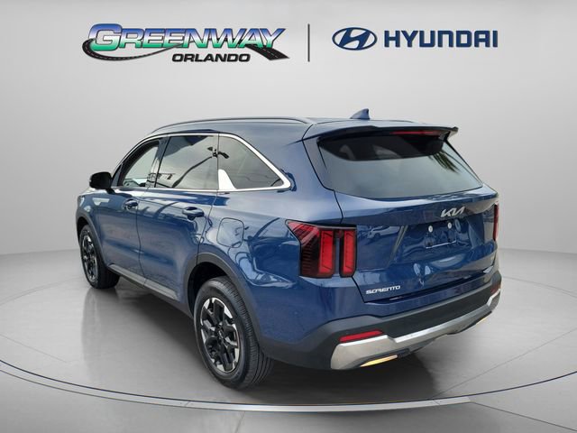 Used 2025 Kia Sorento S AWD/4WD image 3