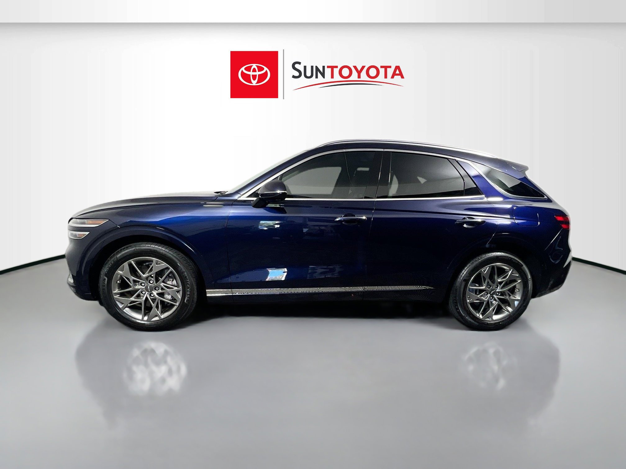 Used 2025 Genesis GV70 2.5T w/ Select Package AWD/4WD image 7