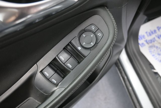 Used 2025 Buick Encore GX Preferred AWD/4WD image 26
