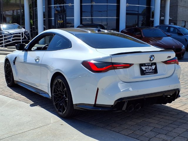 Used 2024 BMW M4 Competition w/ Executive Package RWD image 4