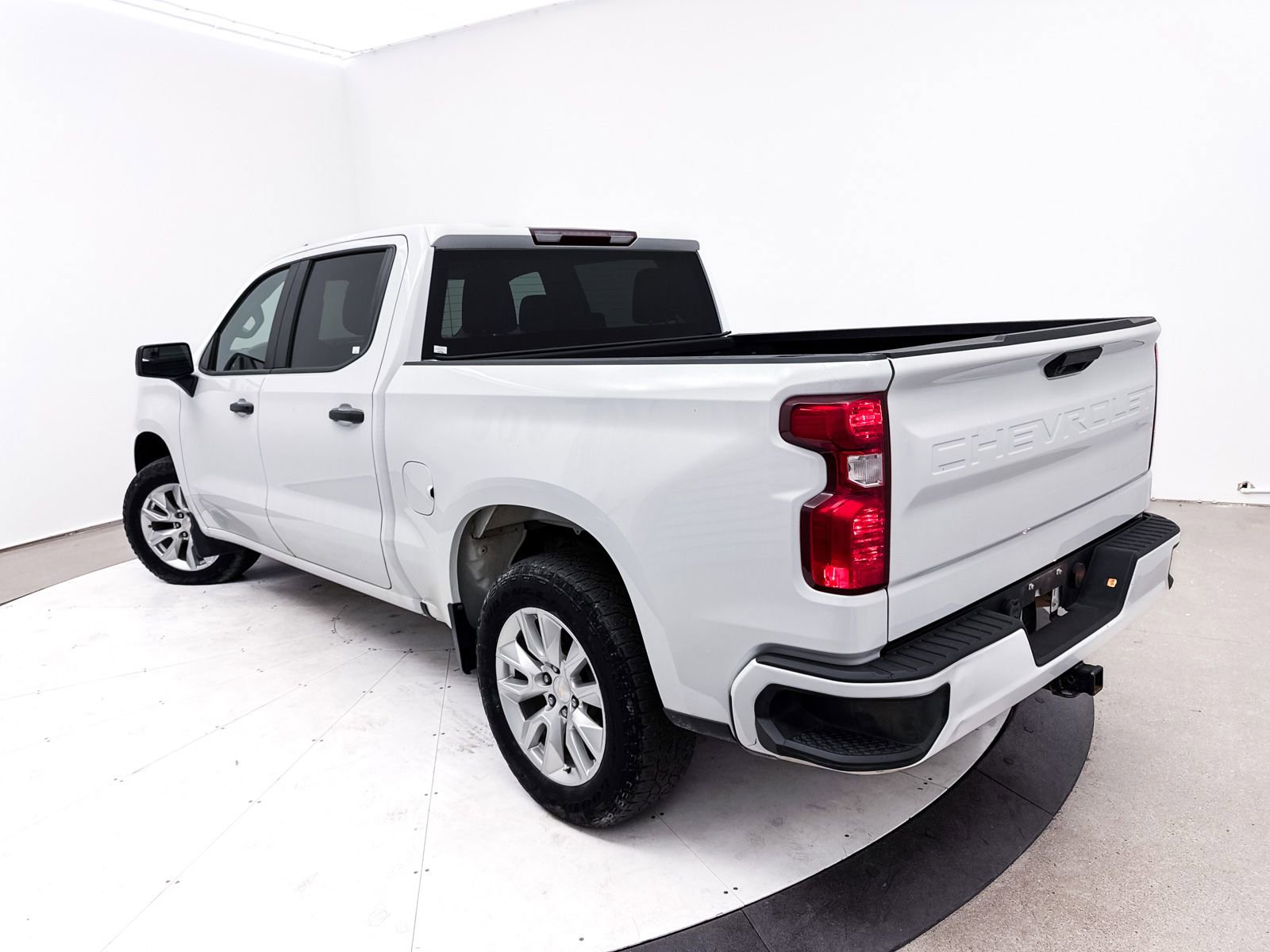 Used 2022 Chevrolet Silverado 1500 Custom image 6