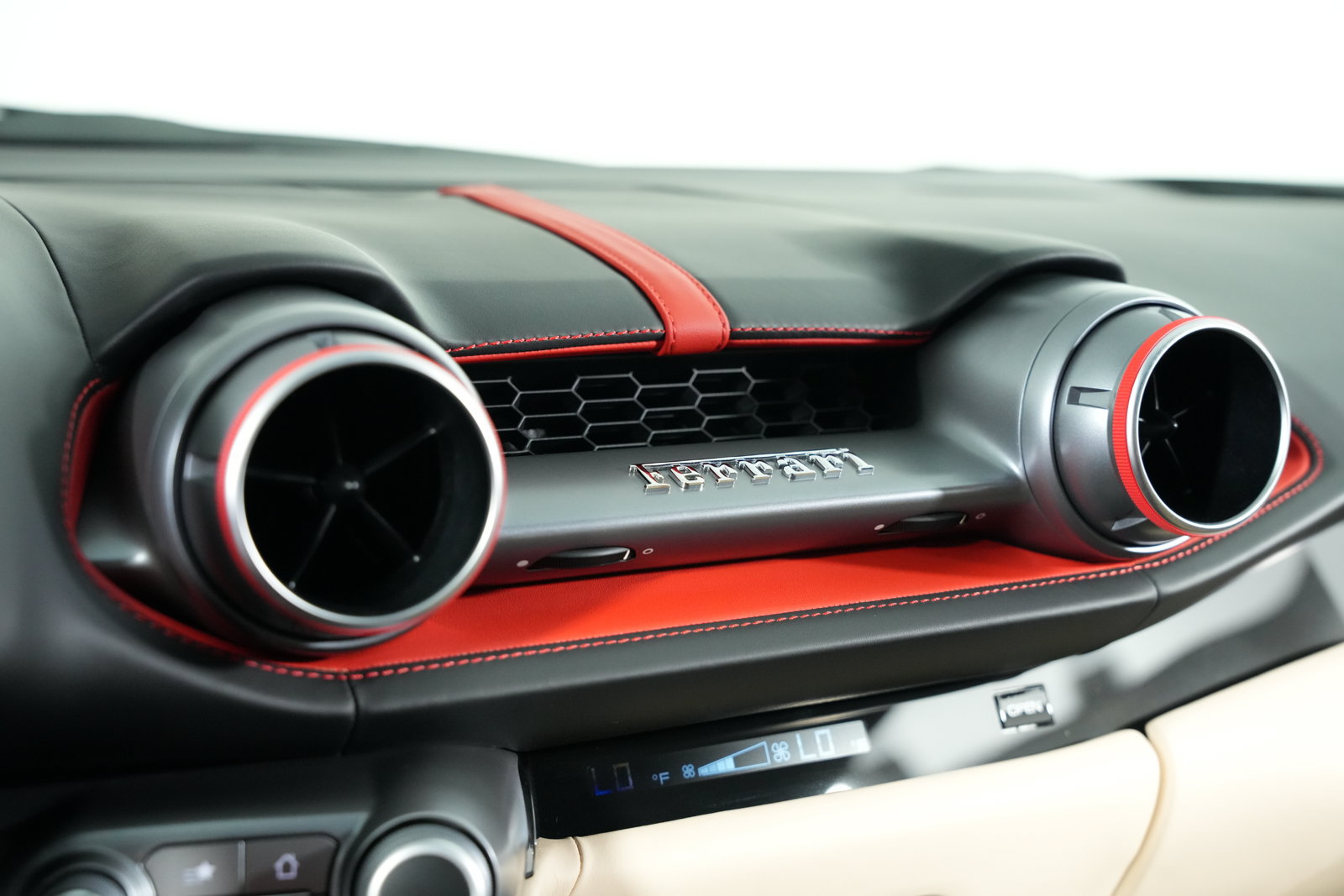 Certified 2019 Ferrari 812 Superfast RWD image 27
