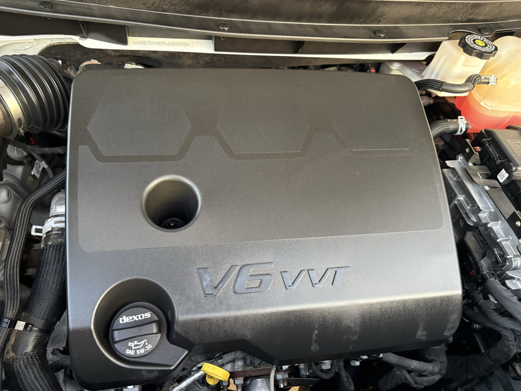 Used 2023 Chevrolet Traverse LT FWD image 35