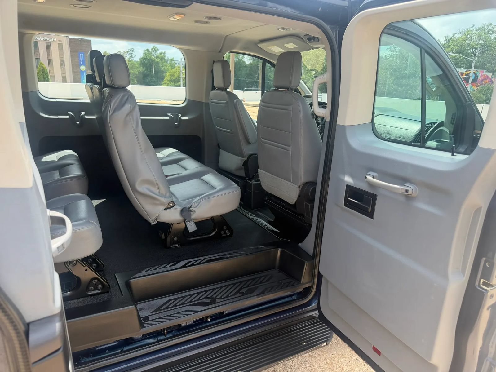 Used 2019 Ford Transit 350 XL RWD image 5