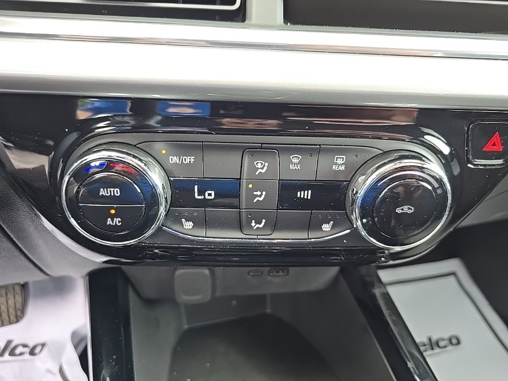 Used 2024 Chevrolet Trax LT w/ Driver Confidence Package image 23