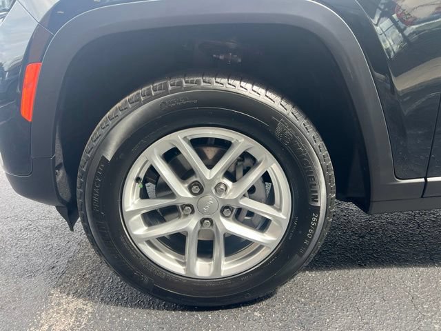 New 2026 Jeep Grand Cherokee Laredo X AWD/4WD image 5