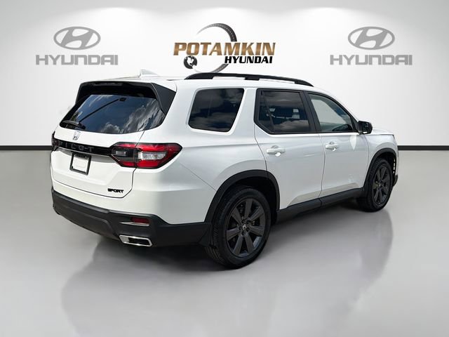 Used 2023 Honda Pilot Sport image 5