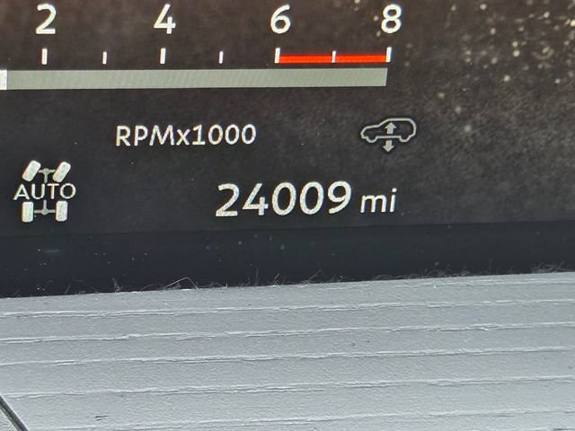 Certified 2025 INFINITI QX80 Sensory image 33