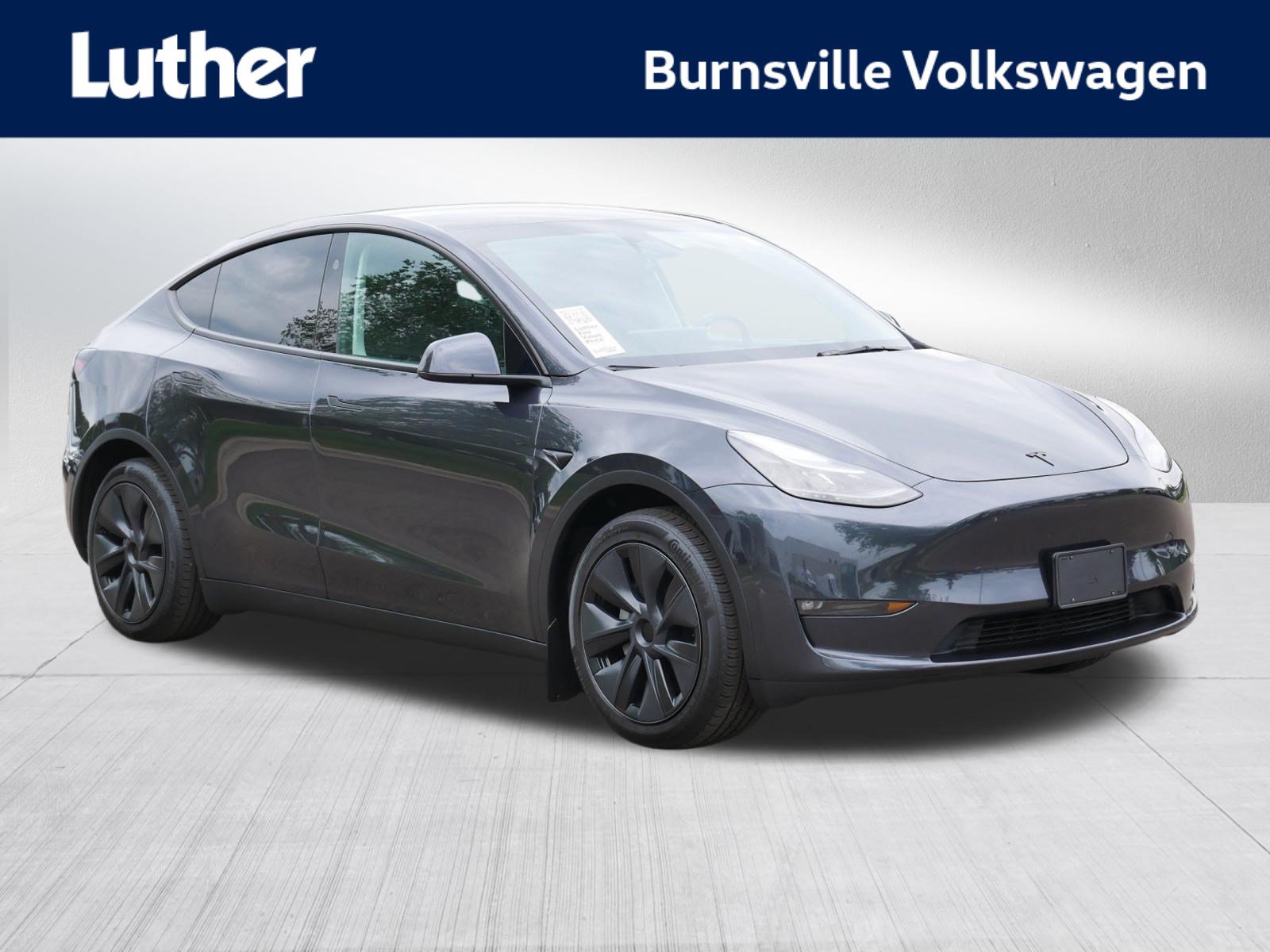Used 2025 Tesla Model Y Long Range AWD/4WD image 1