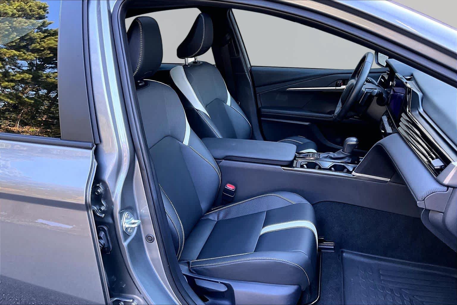 Used 2025 Toyota Camry SE w/ Multimedia Upgrade Package FWD image 9