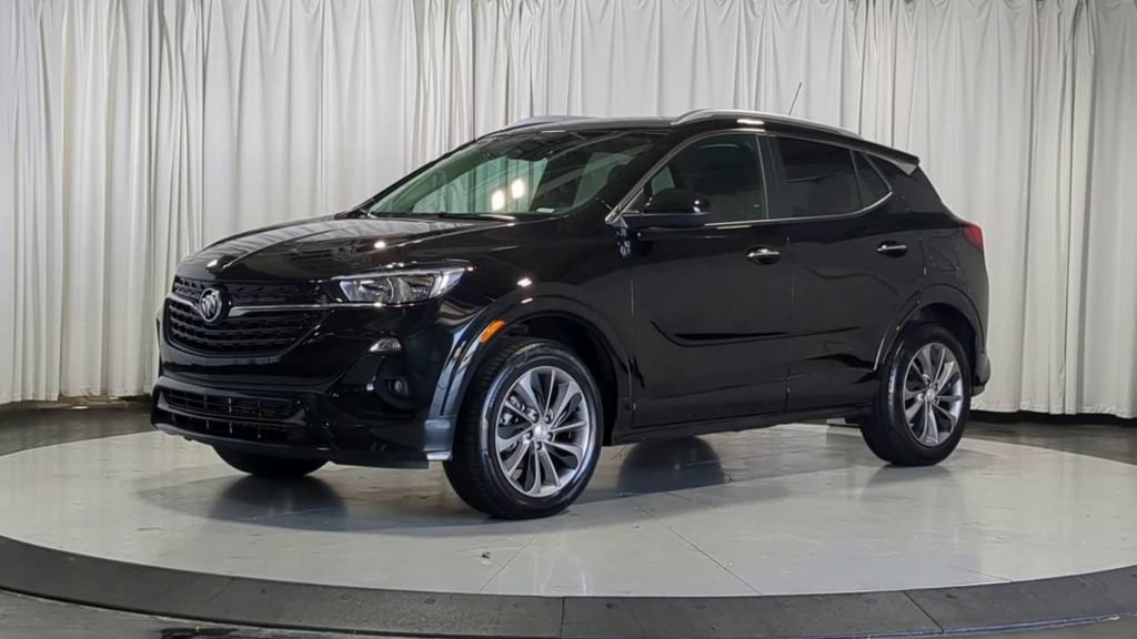 Used 2023 Buick Encore GX Select w/ Sport Touring Package AWD/4WD image 4