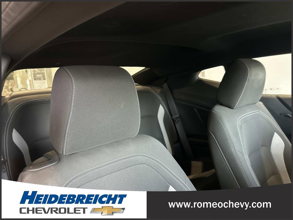 Used 2022 Chevrolet Camaro LT w/ Technology Package RWD image 29