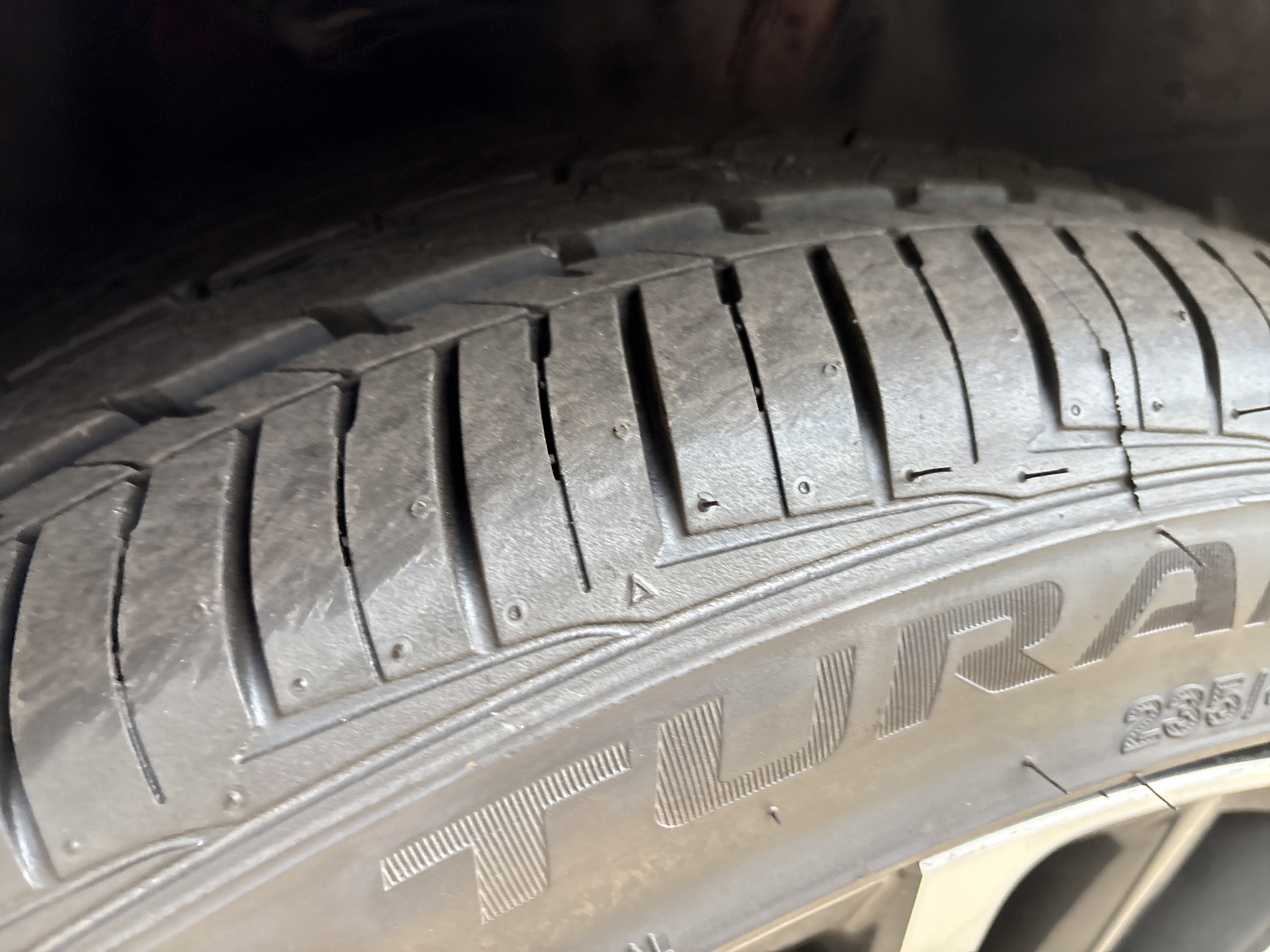 Used 2025 Lexus ES 350 w/ Premium Package FWD image 12