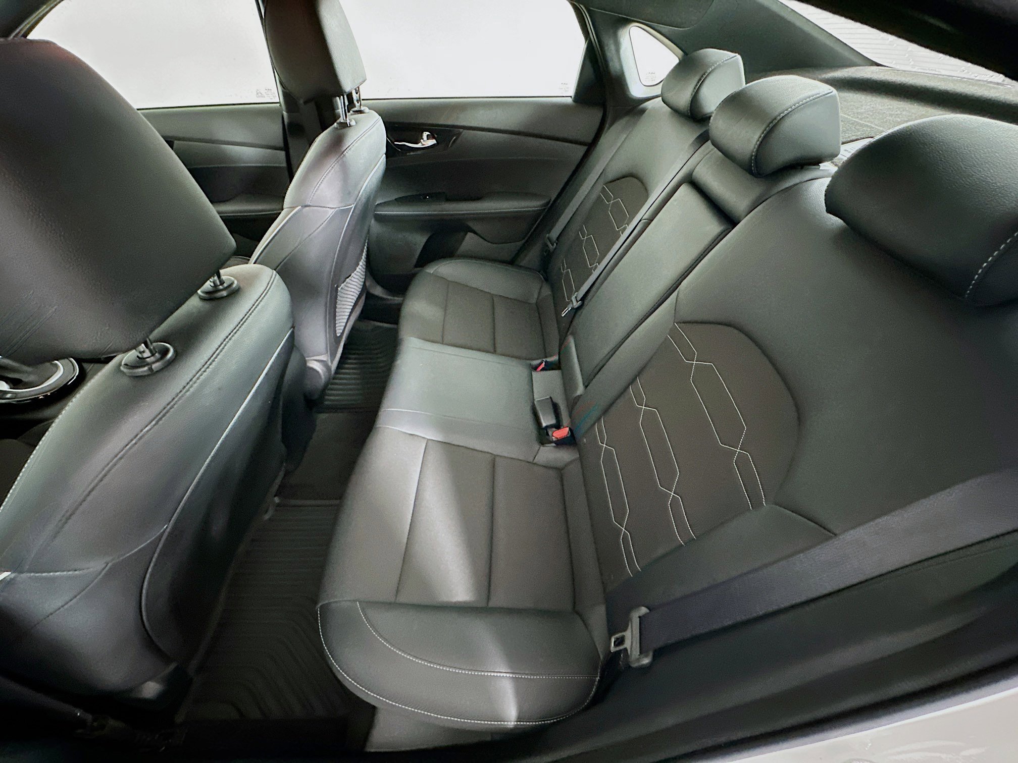 Used 2024 Kia Forte GT-Line image 27