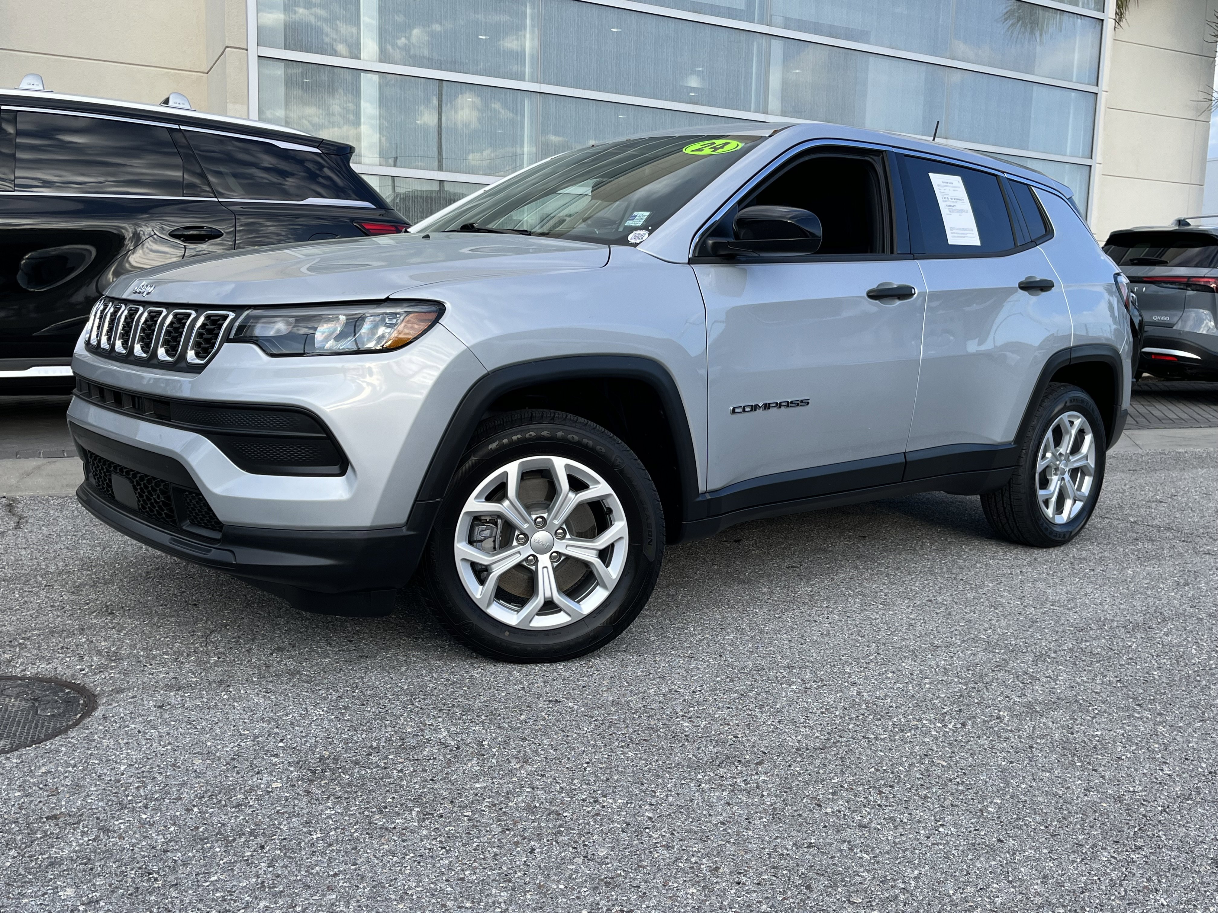 Used 2024 Jeep Compass Sport image 1