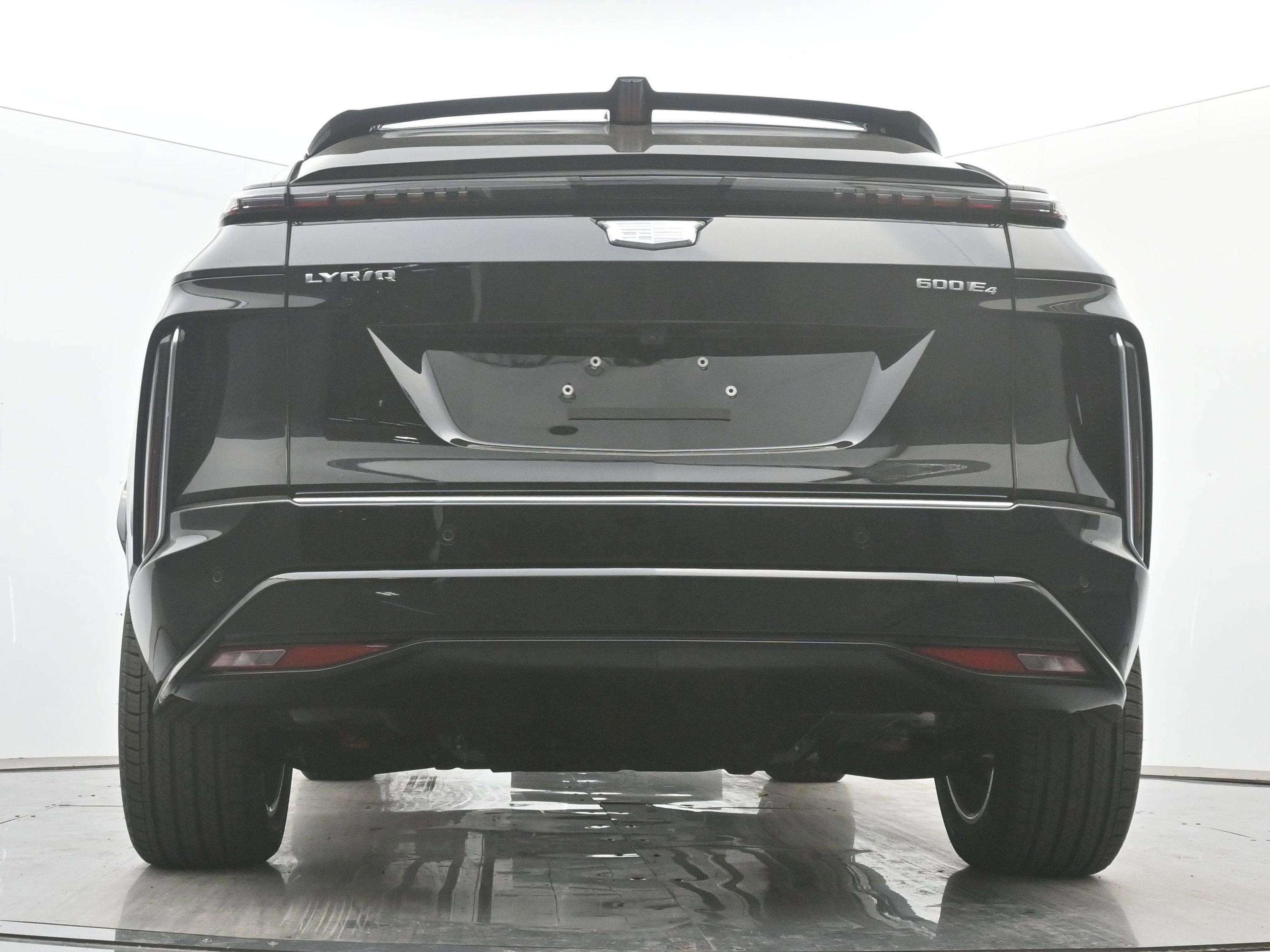 New 2026 Cadillac Lyriq Luxury AWD/4WD image 18