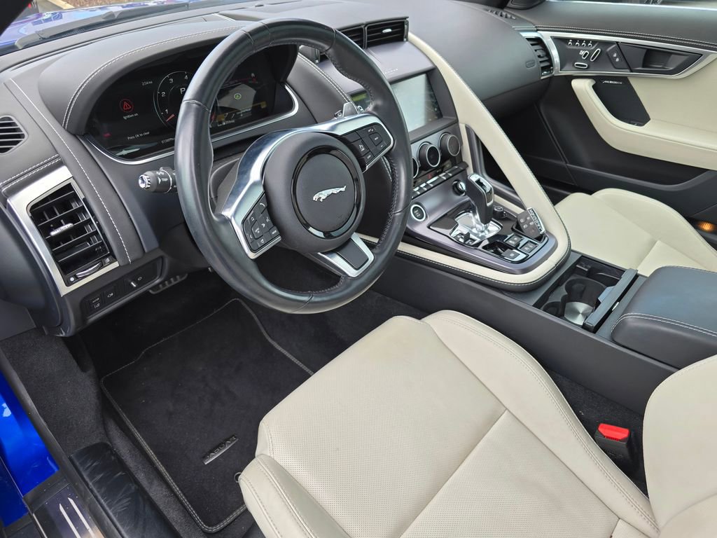 Used 2023 Jaguar F-TYPE Coupe RWD image 12