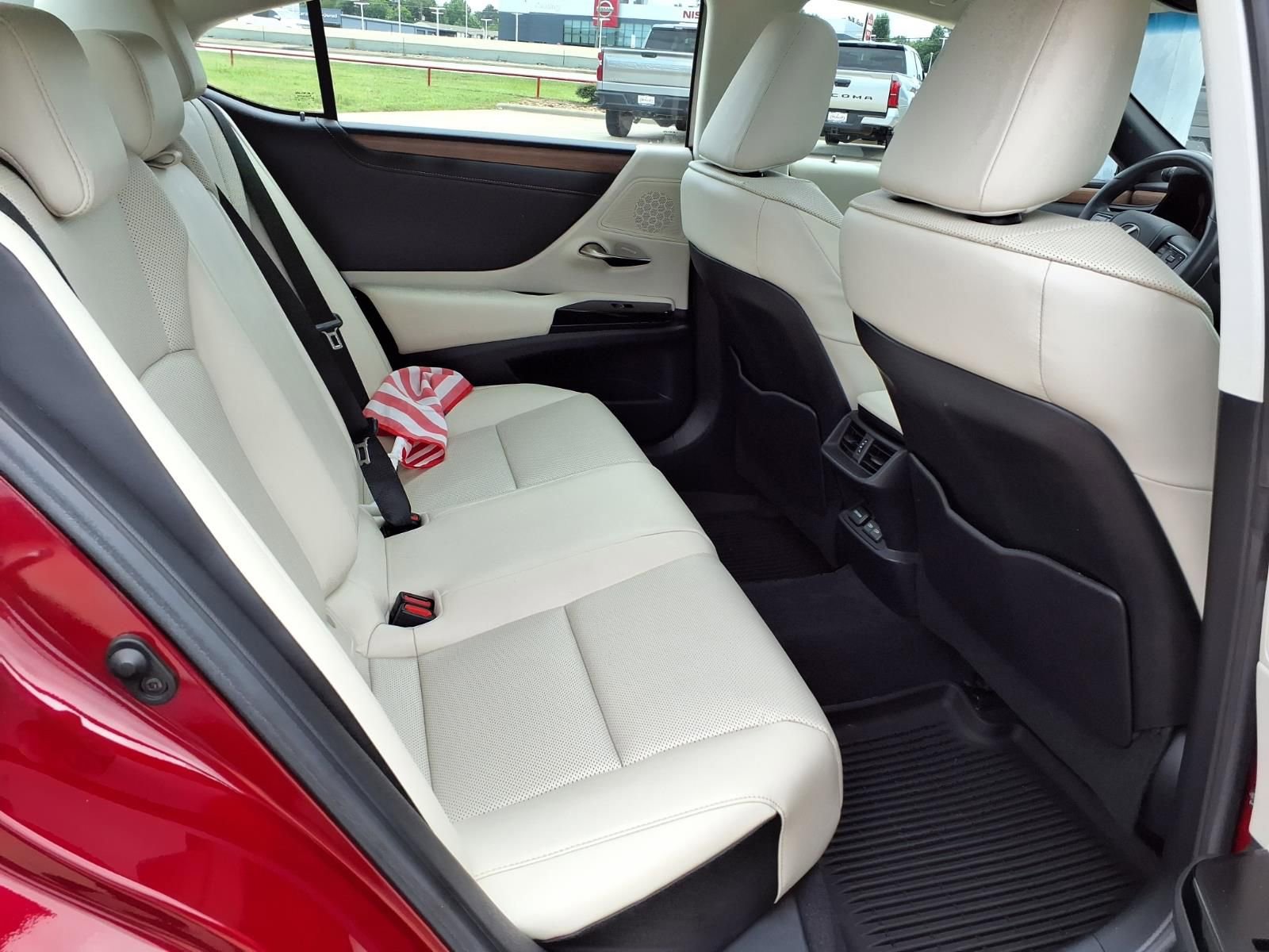 Used 2023 Lexus ES 350 w/ Premium Package FWD image 20
