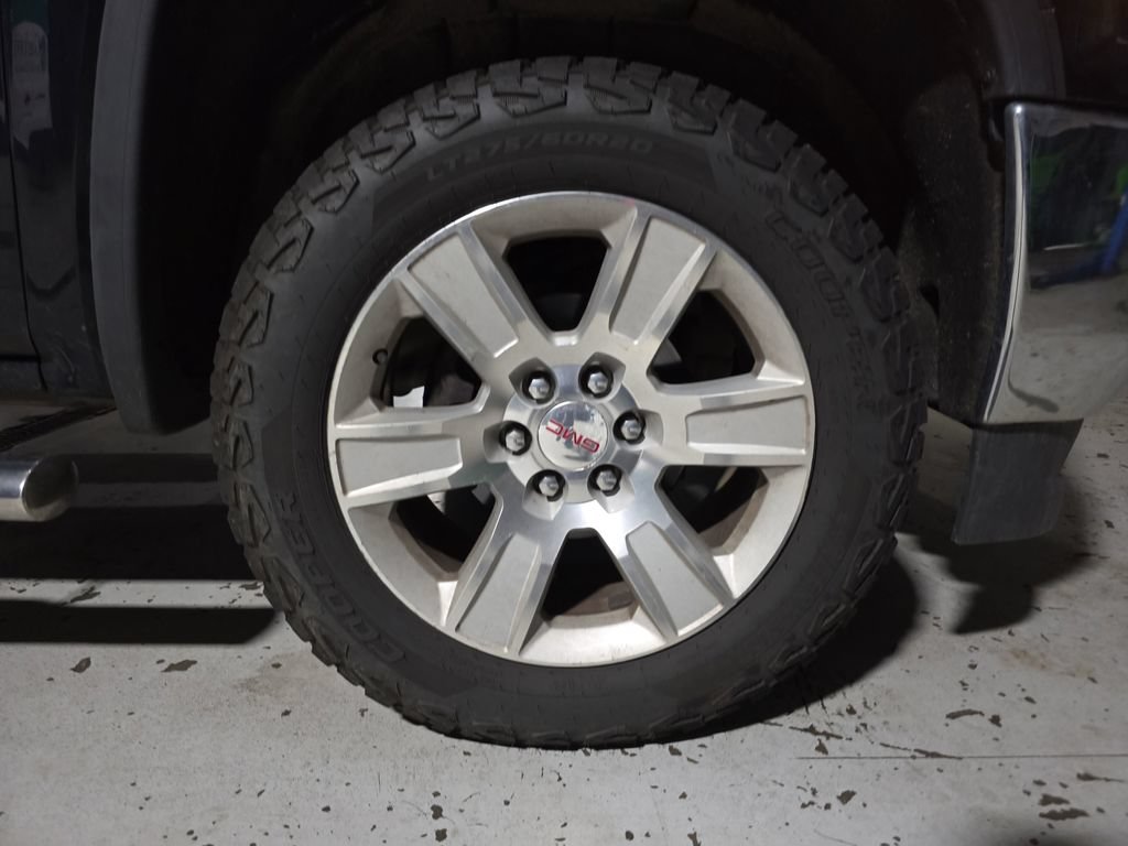 Used 2016 GMC Sierra 1500 SLE w/ SLE Value Package AWD/4WD image 11