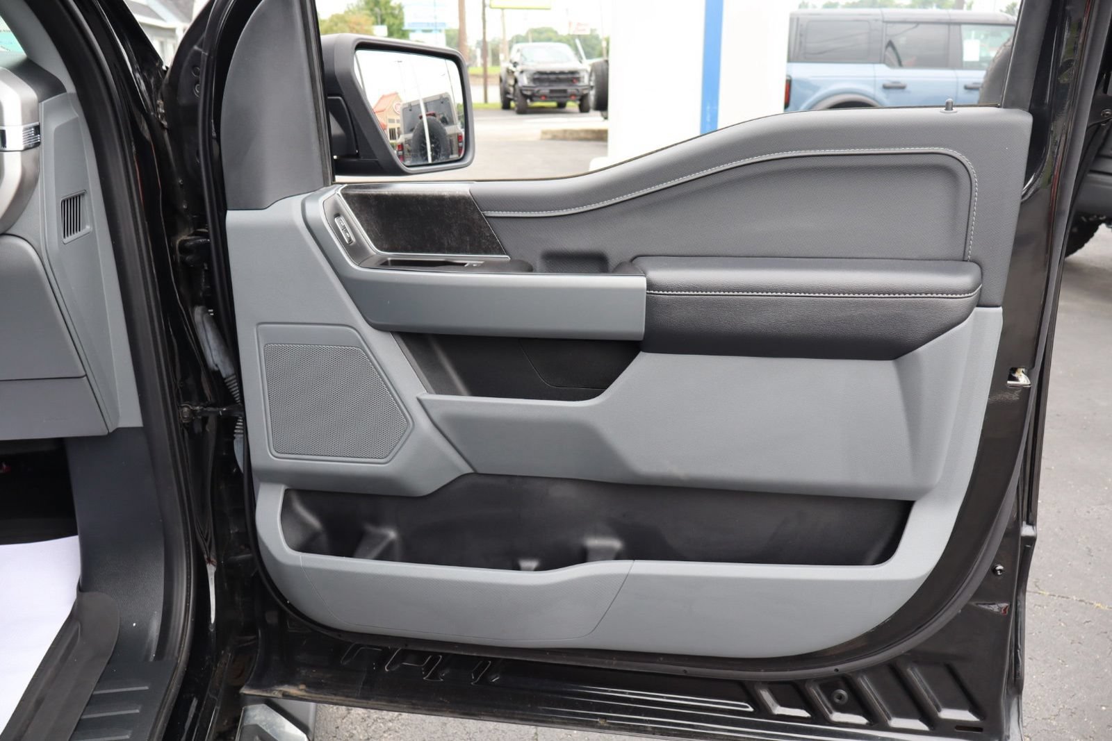 Used 2022 Ford F150 XLT w/ Equipment Group 302A High AWD/4WD image 34