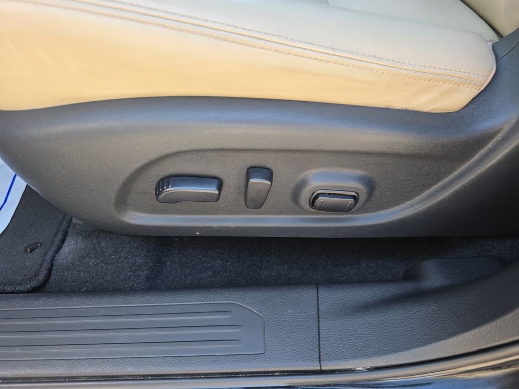 Used 2024 Nissan Murano SV image 13