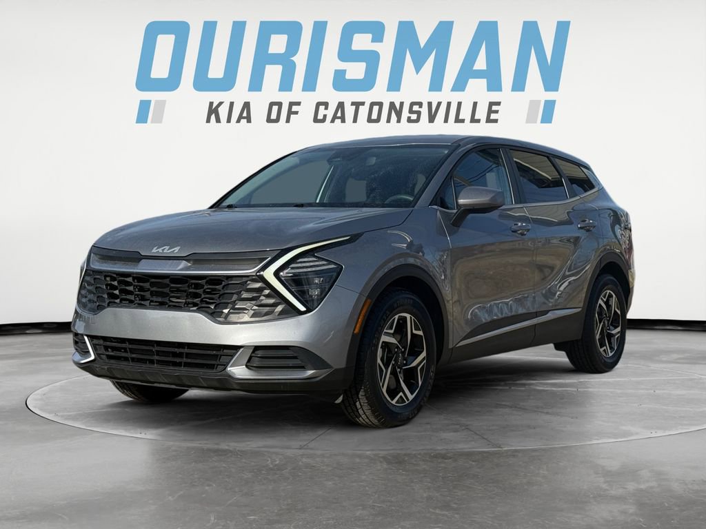 Used 2024 Kia Sportage LX image 2