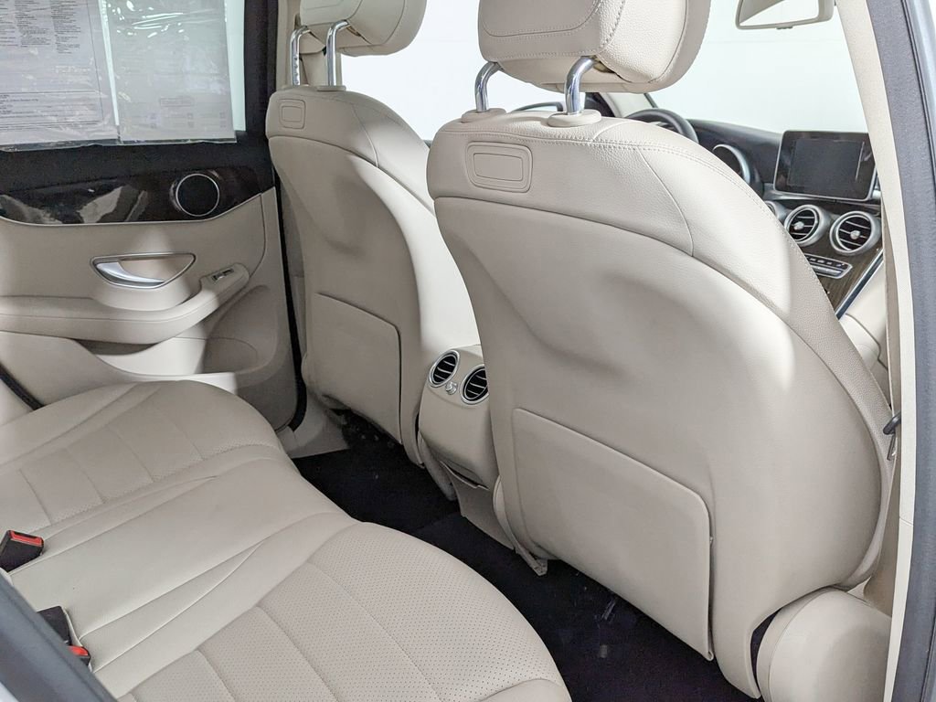 Used 2019 Mercedes-Benz GLC 300 4MATIC image 36