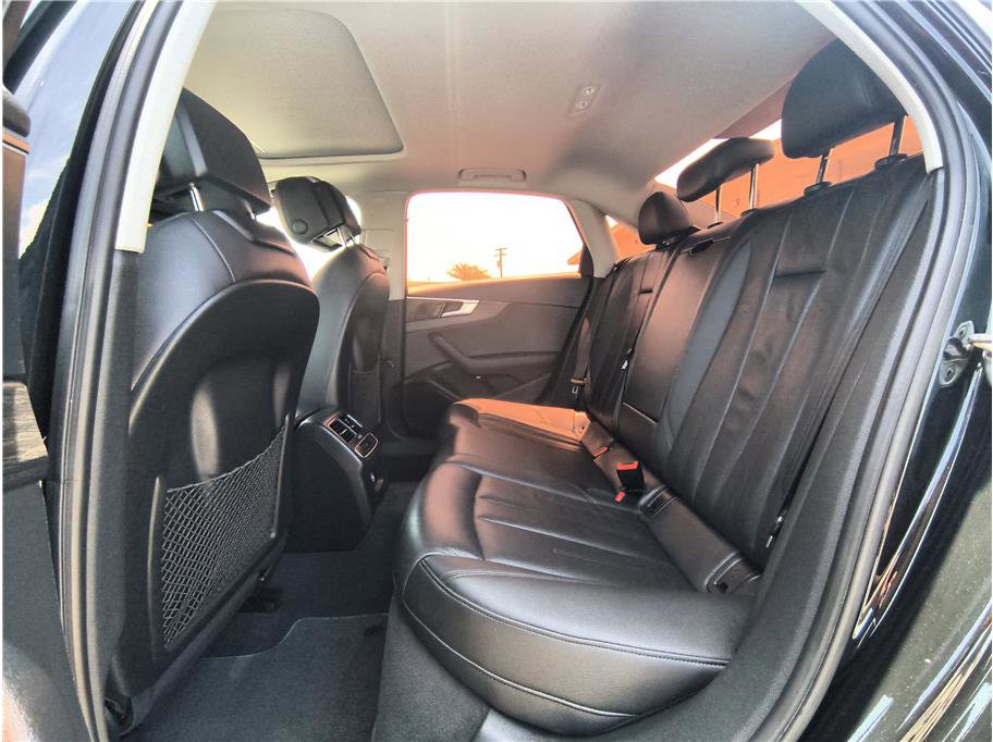 Used 2019 Audi A4 2.0T Premium FWD image 10