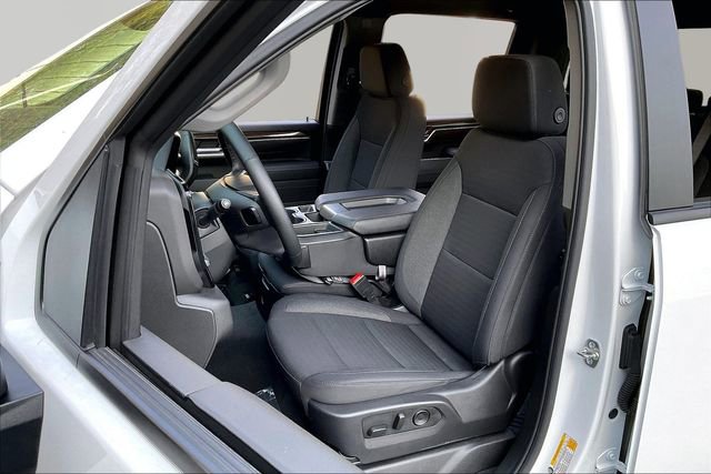 Used 2025 Chevrolet Silverado 2500 LT w/ Convenience Package image 15