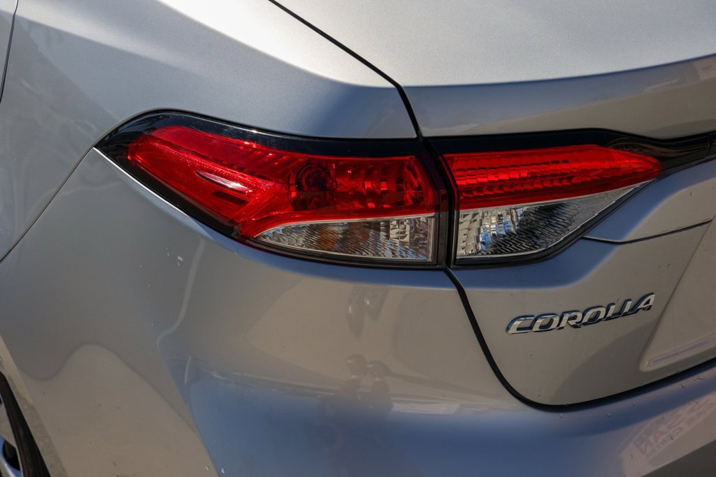 Used 2025 Toyota Corolla LE FWD image 8