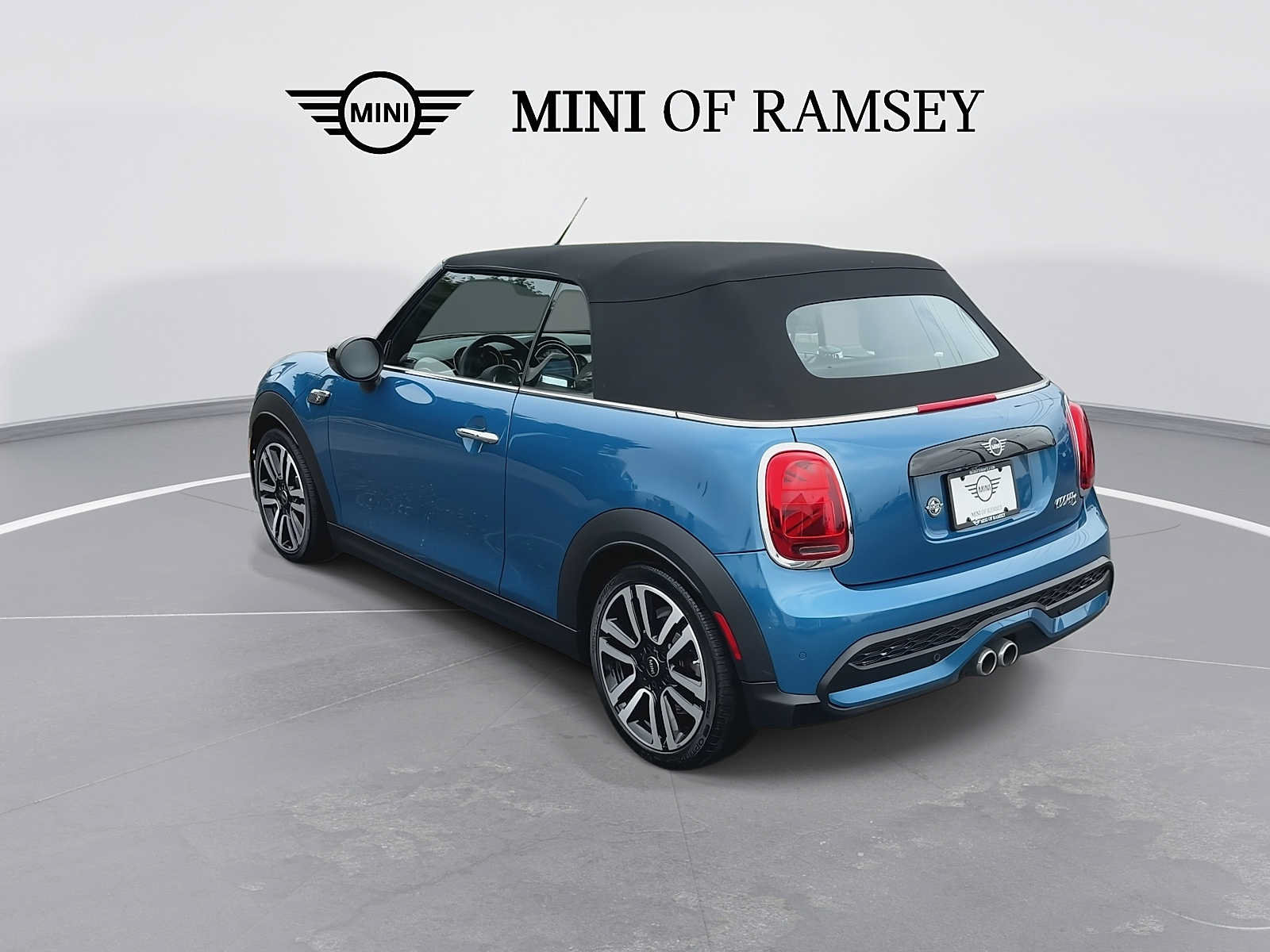Used 2023 MINI Cooper S FWD image 6