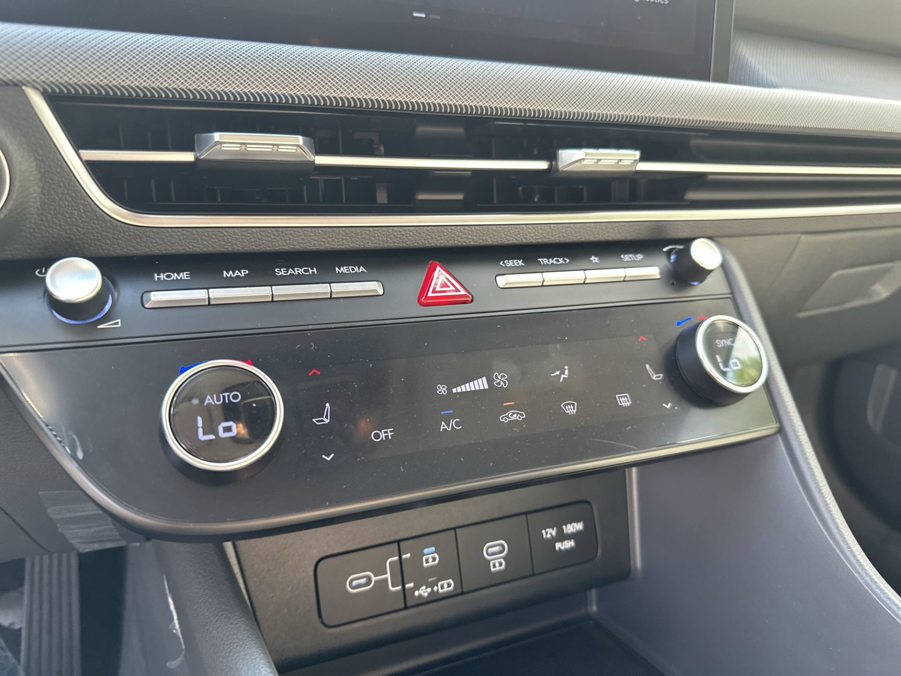 Used 2024 Hyundai Sonata SEL FWD image 16