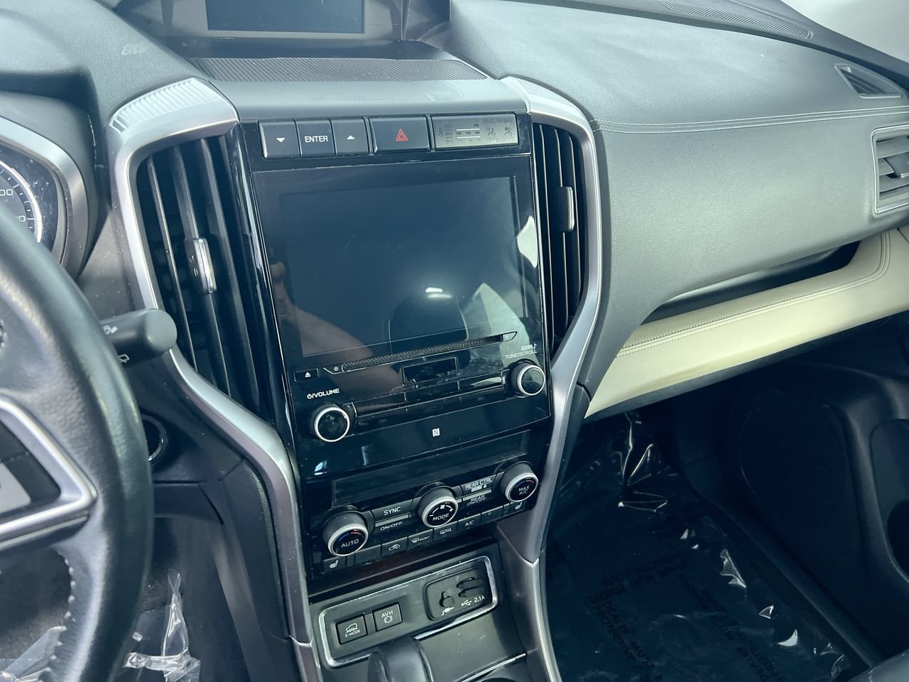 Used 2022 Subaru Ascent Limited AWD/4WD image 25