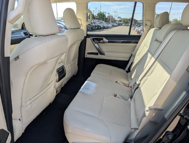 Used 2023 Lexus GX 460 Premium w/ Premium Package AWD/4WD image 29