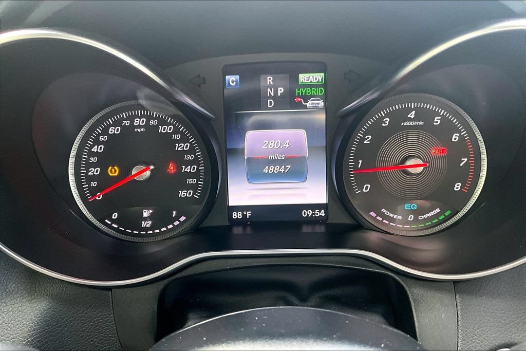 Used 2019 Mercedes-Benz GLC 350e 4MATIC w/ Premium Package image 27