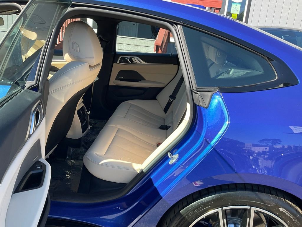 Used 2025 BMW i4 eDrive40 w/ M Sport Package image 8
