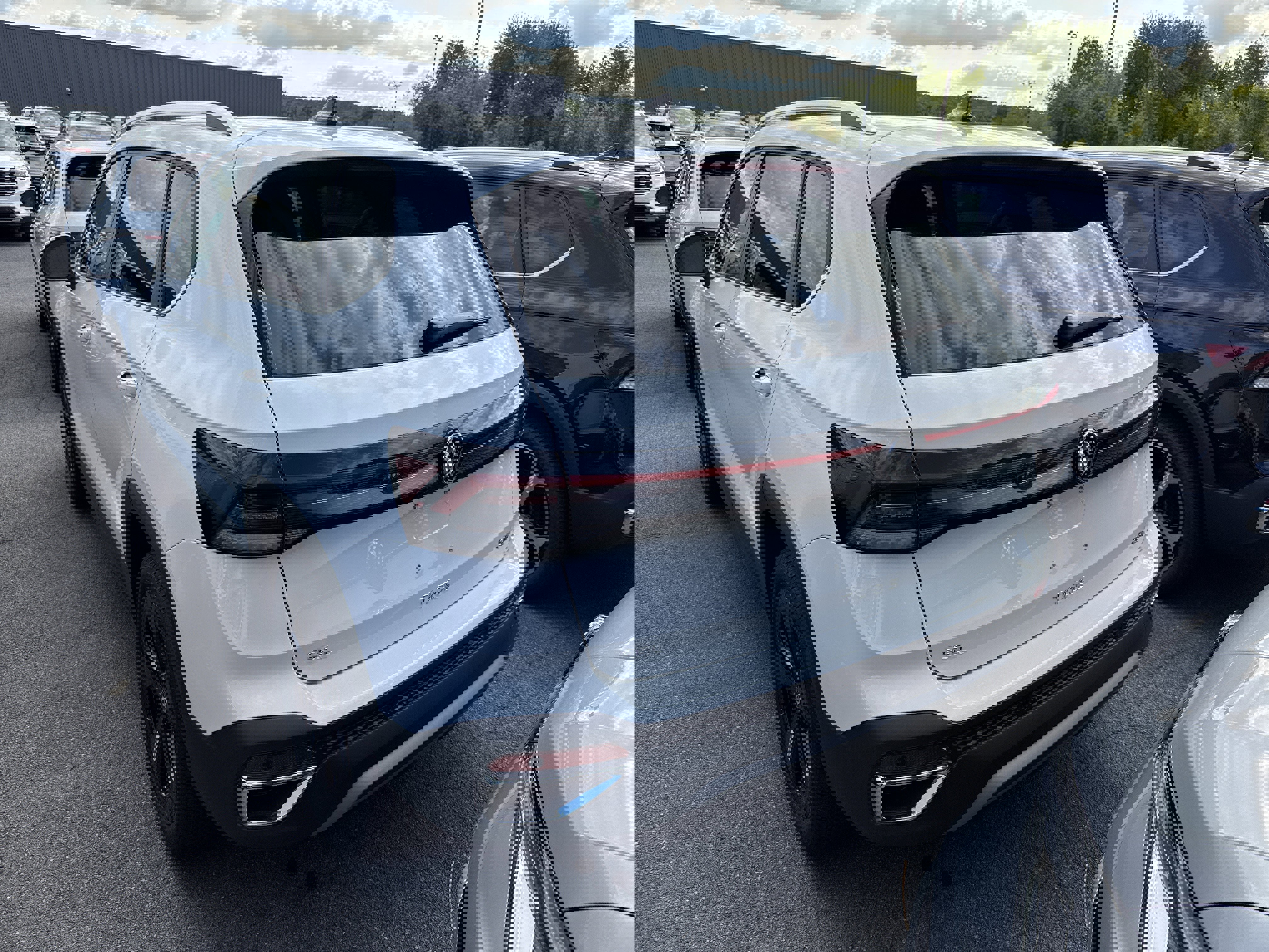 New 2025 Volkswagen Taos SEL image 4