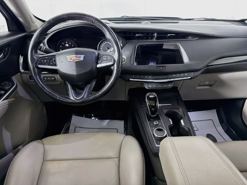 Used 2020 Cadillac XT4 Premium Luxury w/ Sun And Sound Package AWD/4WD image 22
