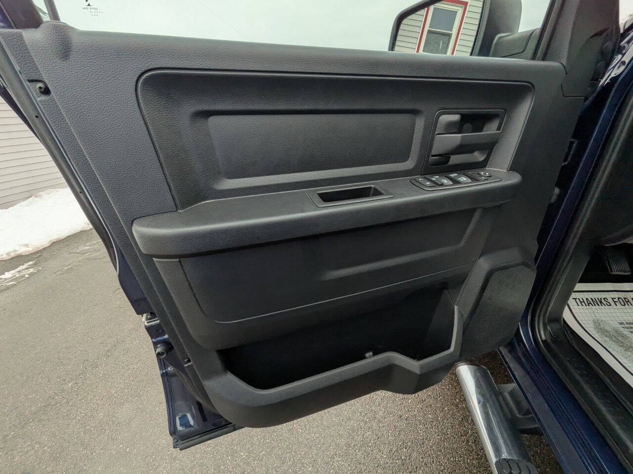 Used 2015 RAM 1500 Express image 18