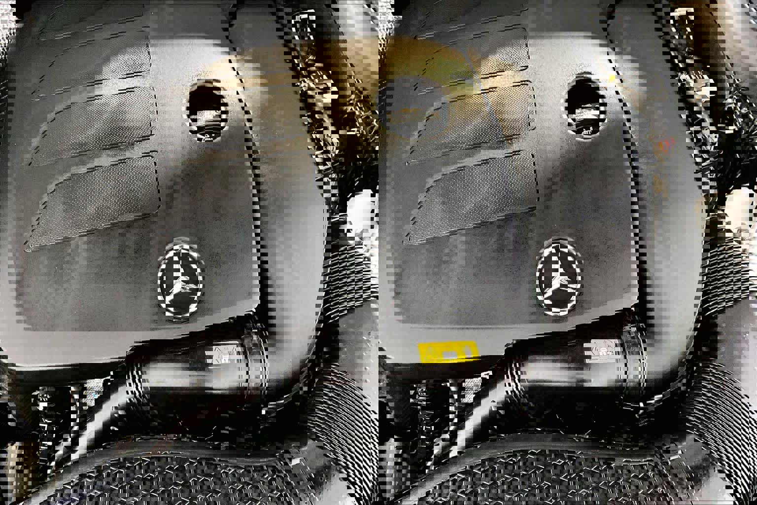 Certified 2021 Mercedes-Benz GLC 300 4MATIC image 31