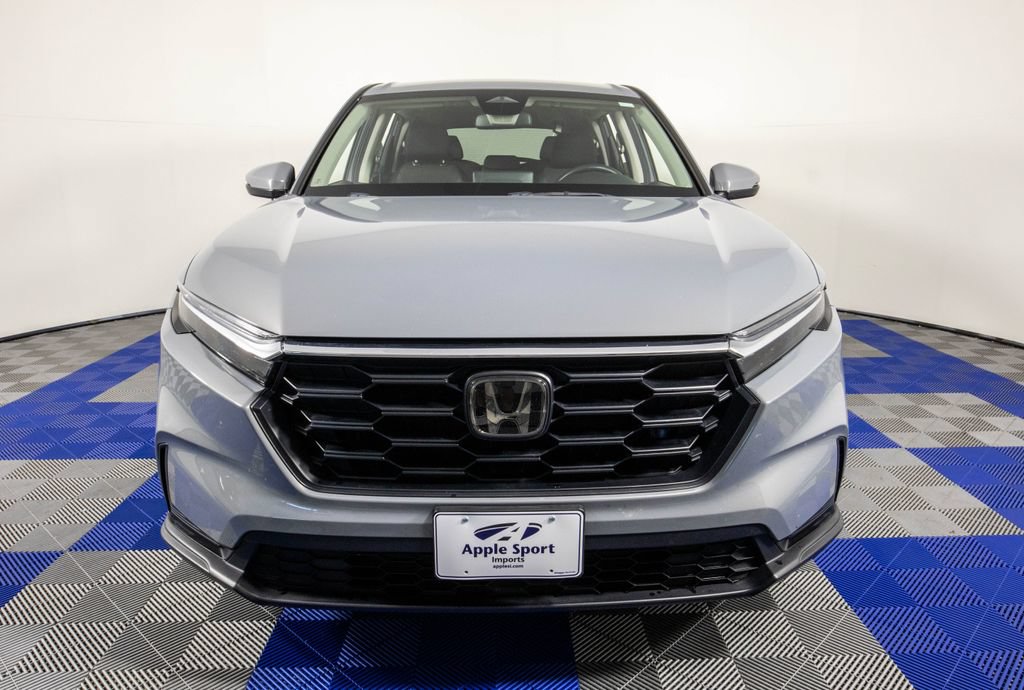 Used 2025 Honda CR-V LX image 3