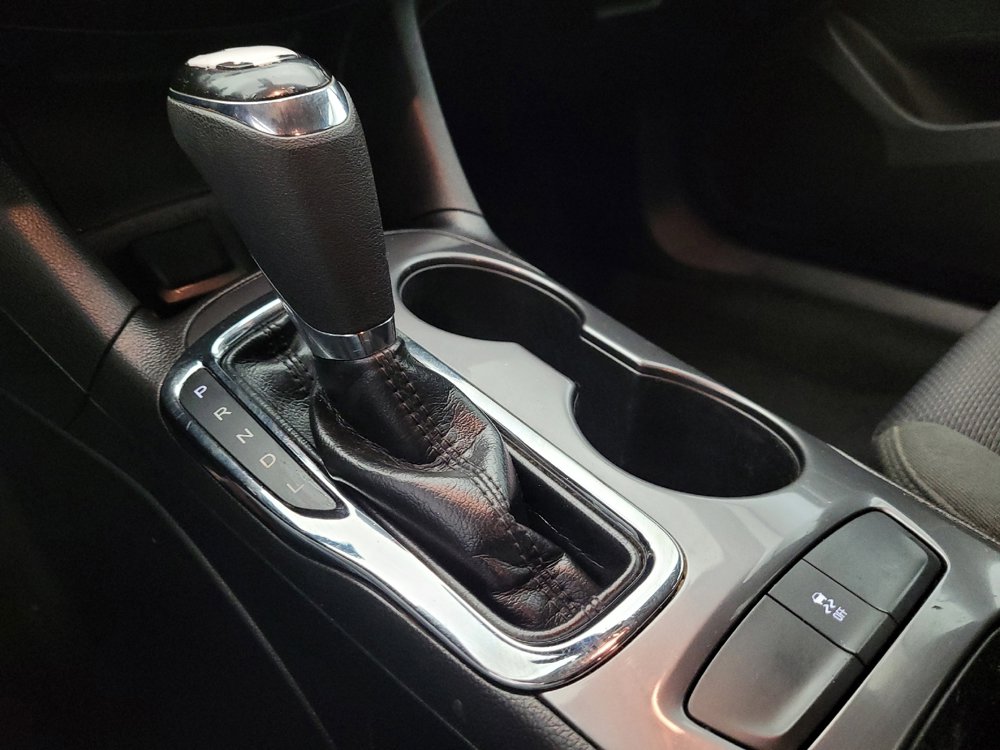 Used 2018 Chevrolet Cruze LT w/ Convenience Package image 26