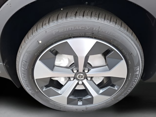 New 2026 Volvo XC40 B5 Plus w/ Protection Package Premier AWD/4WD image 4