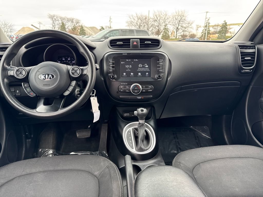 Used 2018 Kia Soul + image 13