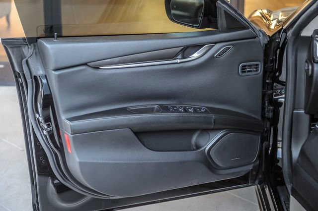 Used 2018 Maserati Ghibli GranSport image 48